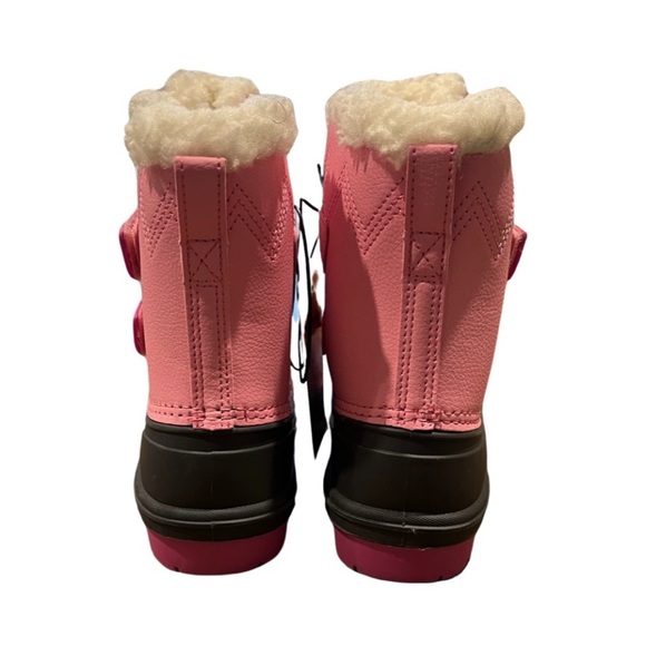 Girls Denver waterproof winter boots by Cat & Jack. - Picture 4 of 9